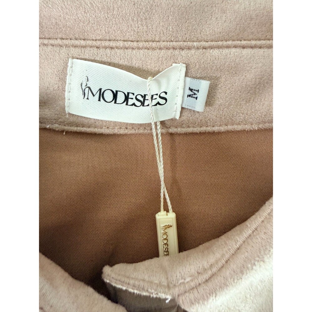 Modesees Womens Blush Faux Suede Embroidered Floral Button Shirt NWT Small - Picture 4 of 14